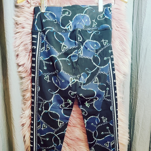Victoria’s Secret Sport "Chain💚 Link" Leggings**M** - Picture 2 of 5